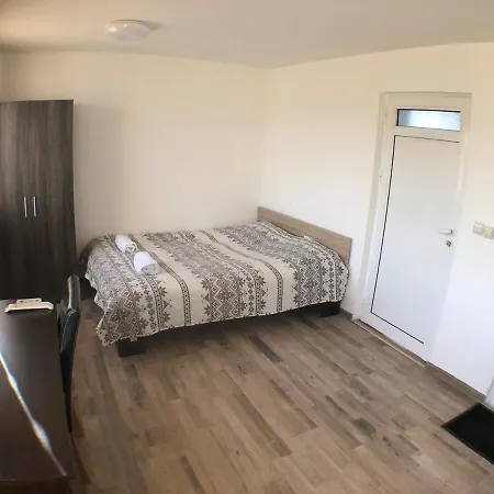 アパート Samuil -