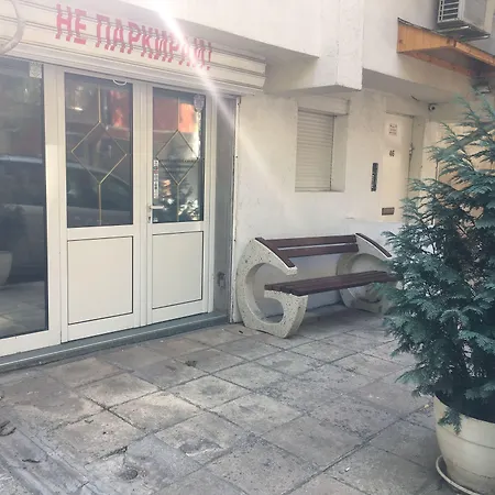 Samuil - アパート *