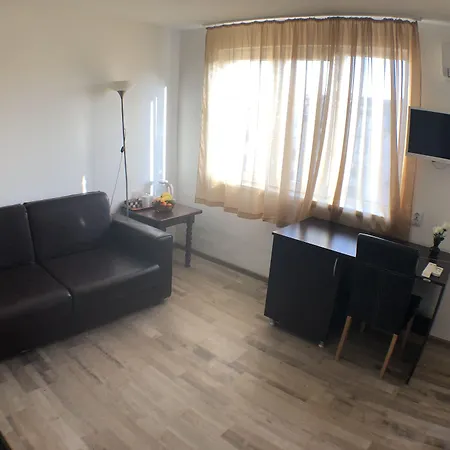 アパート Samuil -