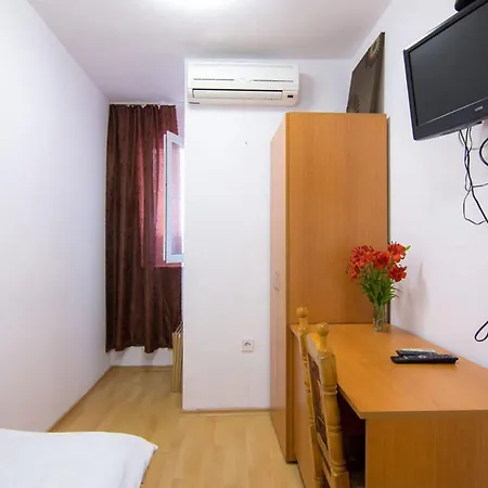 Samuil - アパート