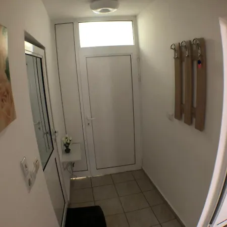 アパート Samuil -