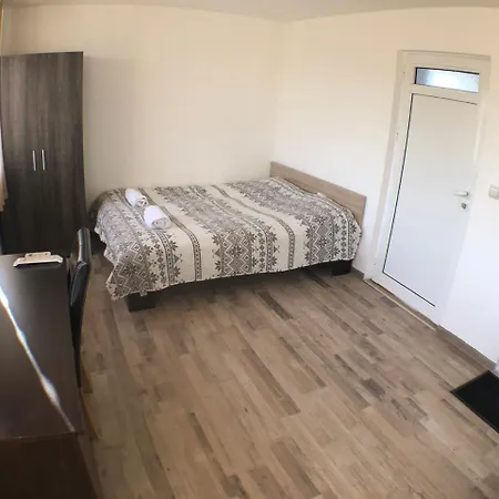 アパート Samuil -